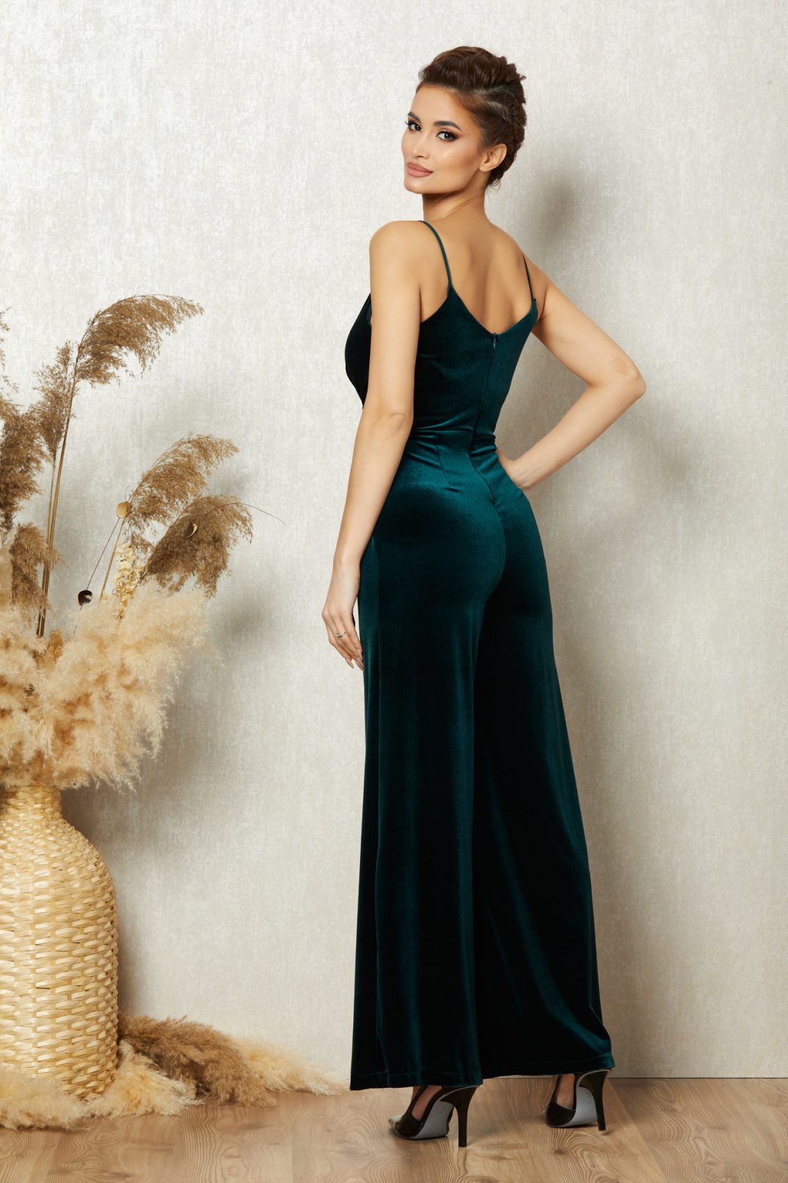 Πράσινη Κρουαζέ Ολόσωμη Φόρμα Από Βελούδο Vogue T1283 2