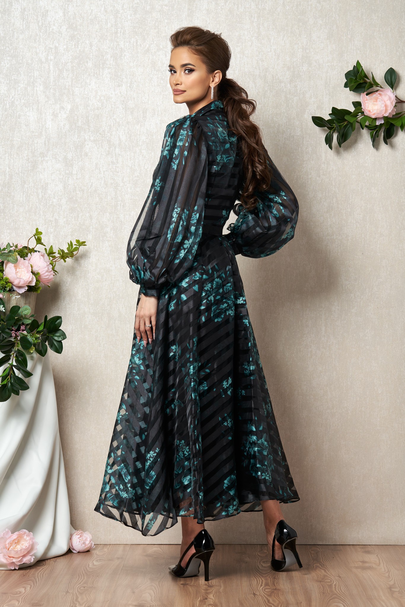 Μαύρο Αμπιγιέ Φόρεμα Με Πράσινα Λουλούδια Juliana T1984 2