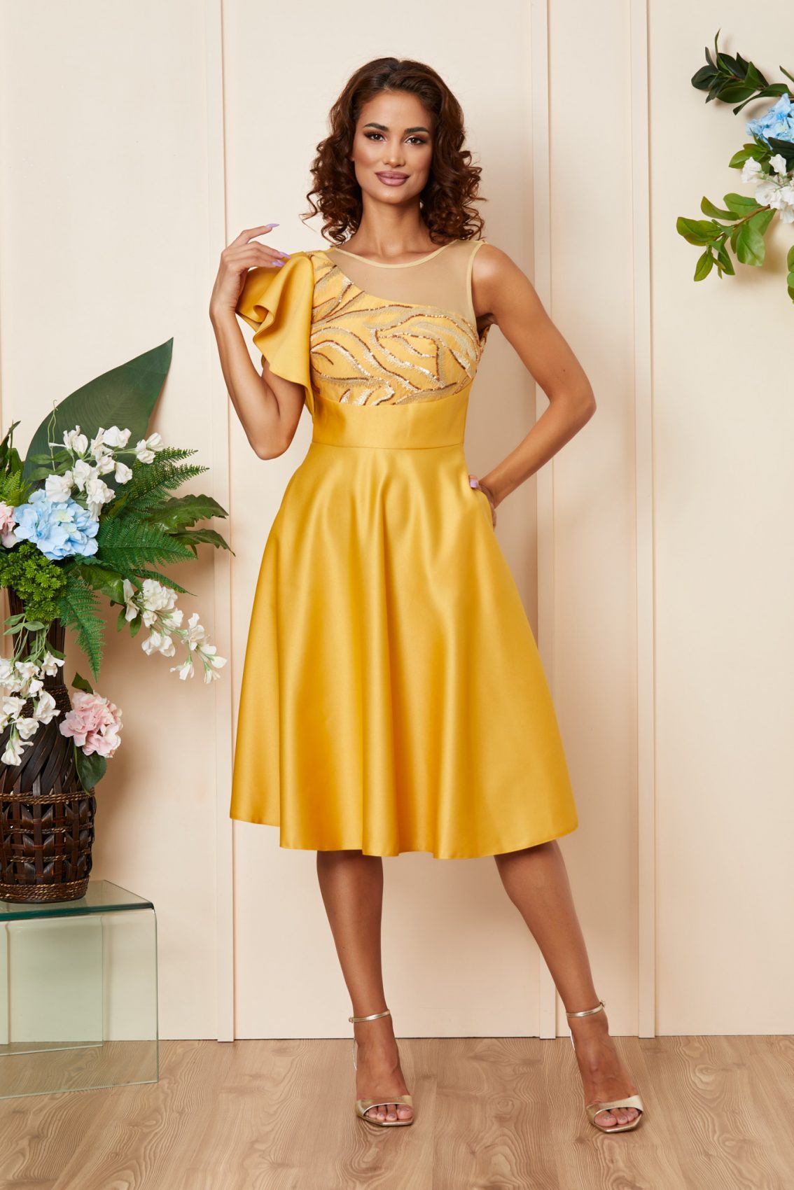 Κίτρινο Μίντι Σατέν Βραδινό Φόρεμα Roberta T3694 1
