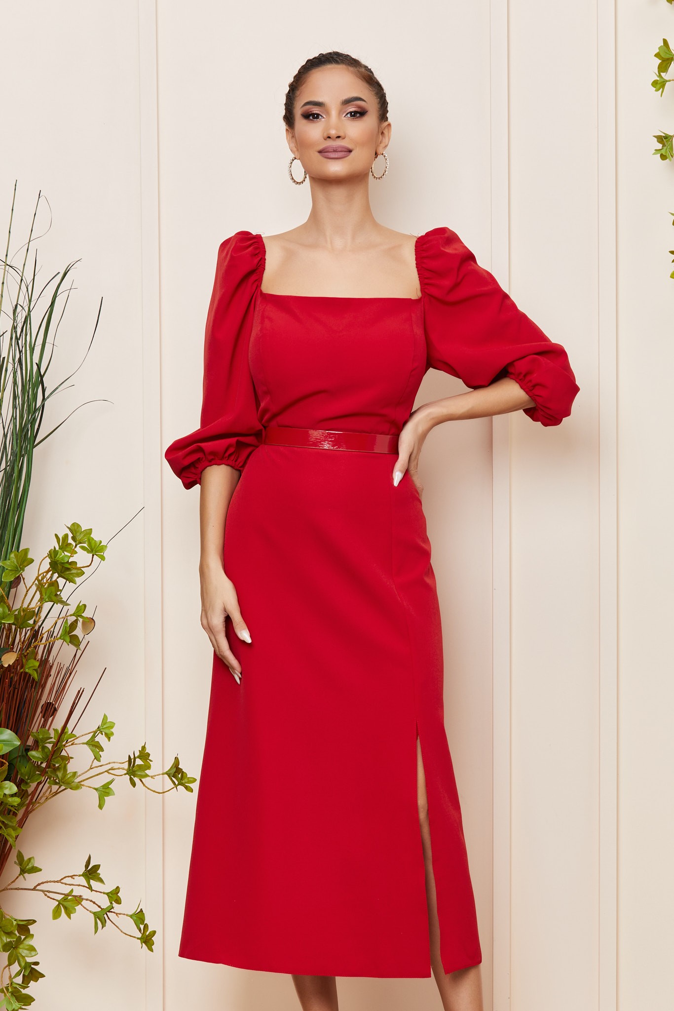Κόκκινο Μίντι Φόρεμα Με Τρουακάρ Μανίκι Amna T4143 3