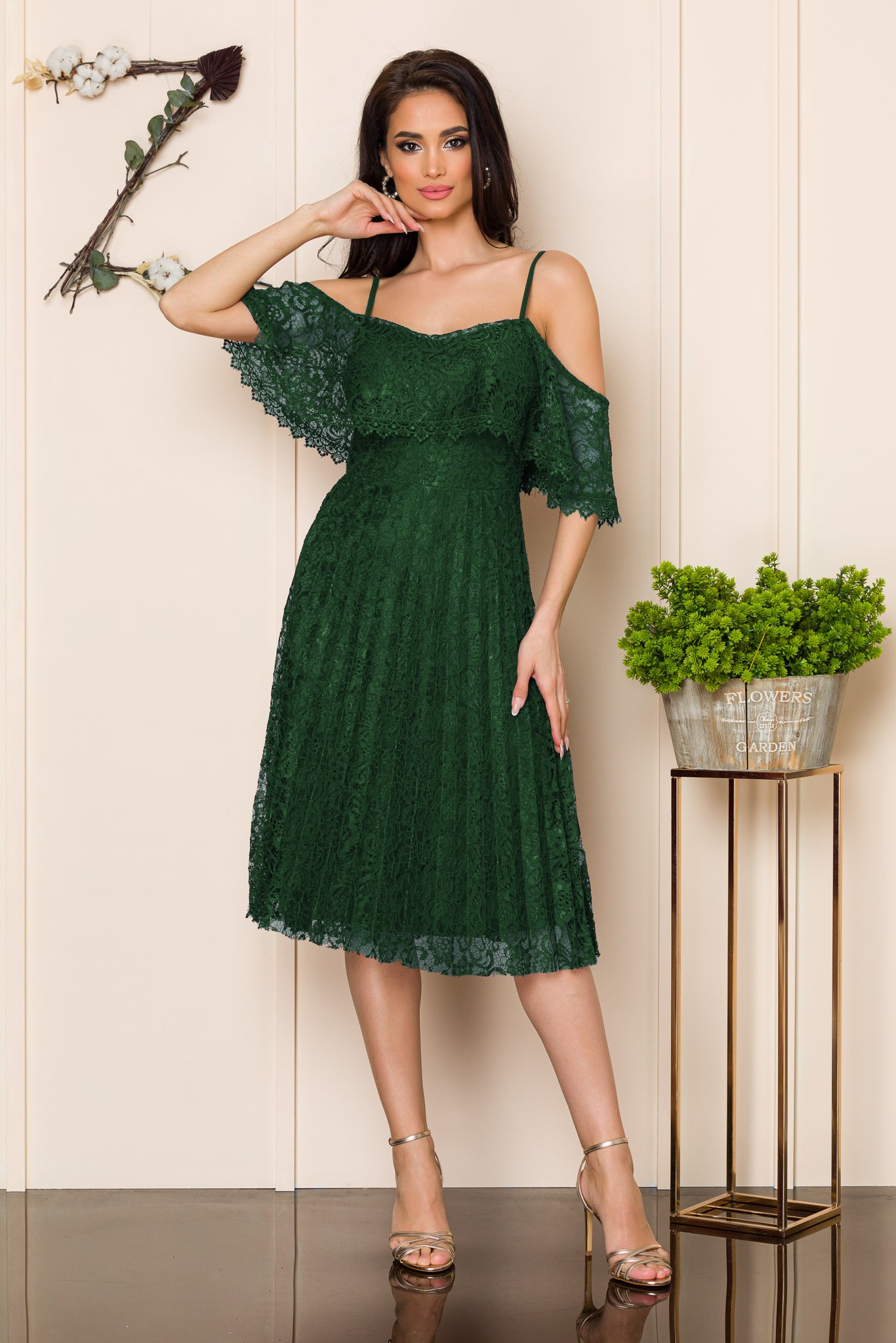 Πράσινο Μίντι Φόρεμα Από Δαντέλα Kimber T4063 1
