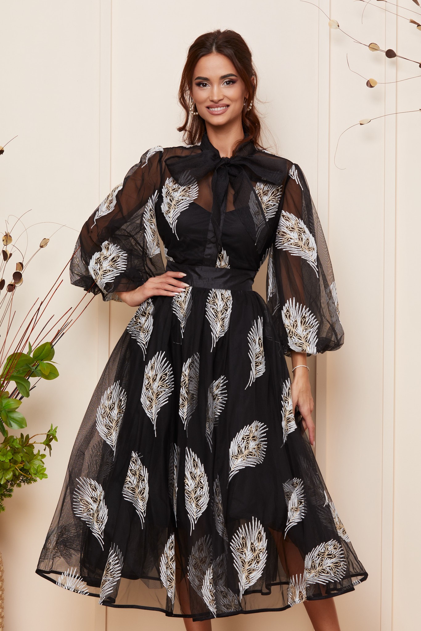 Μαύρο Μίντι Αμπιγιέ Φόρεμα Με Κέντημα Zendaya T2812 3